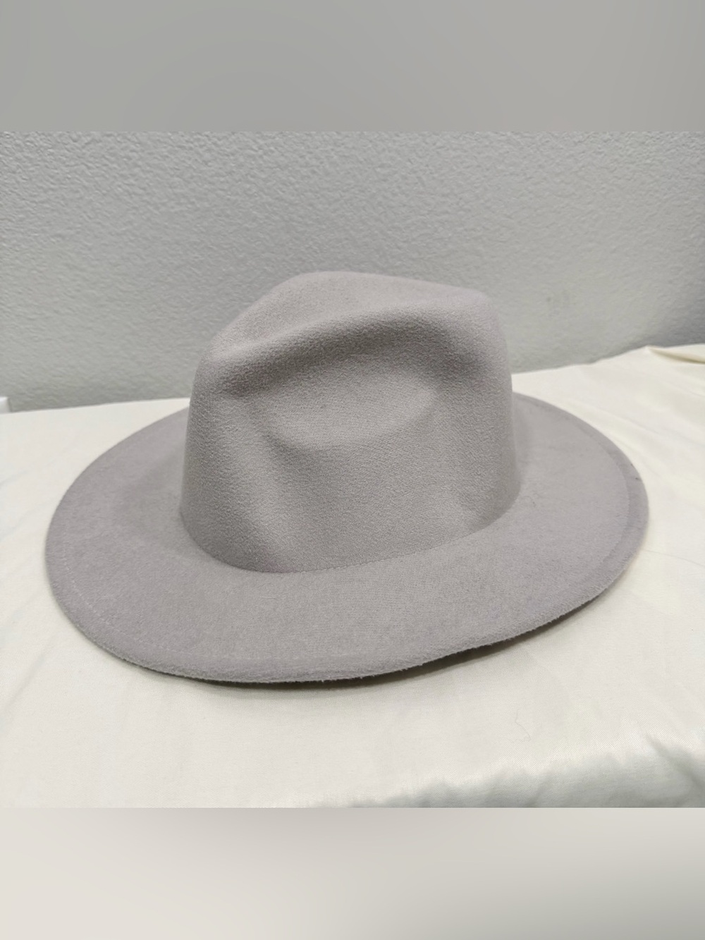 NWT Universal Thread Hat Wool Felt Fedora Wide Brim Pinched Crown Tan Women S/M